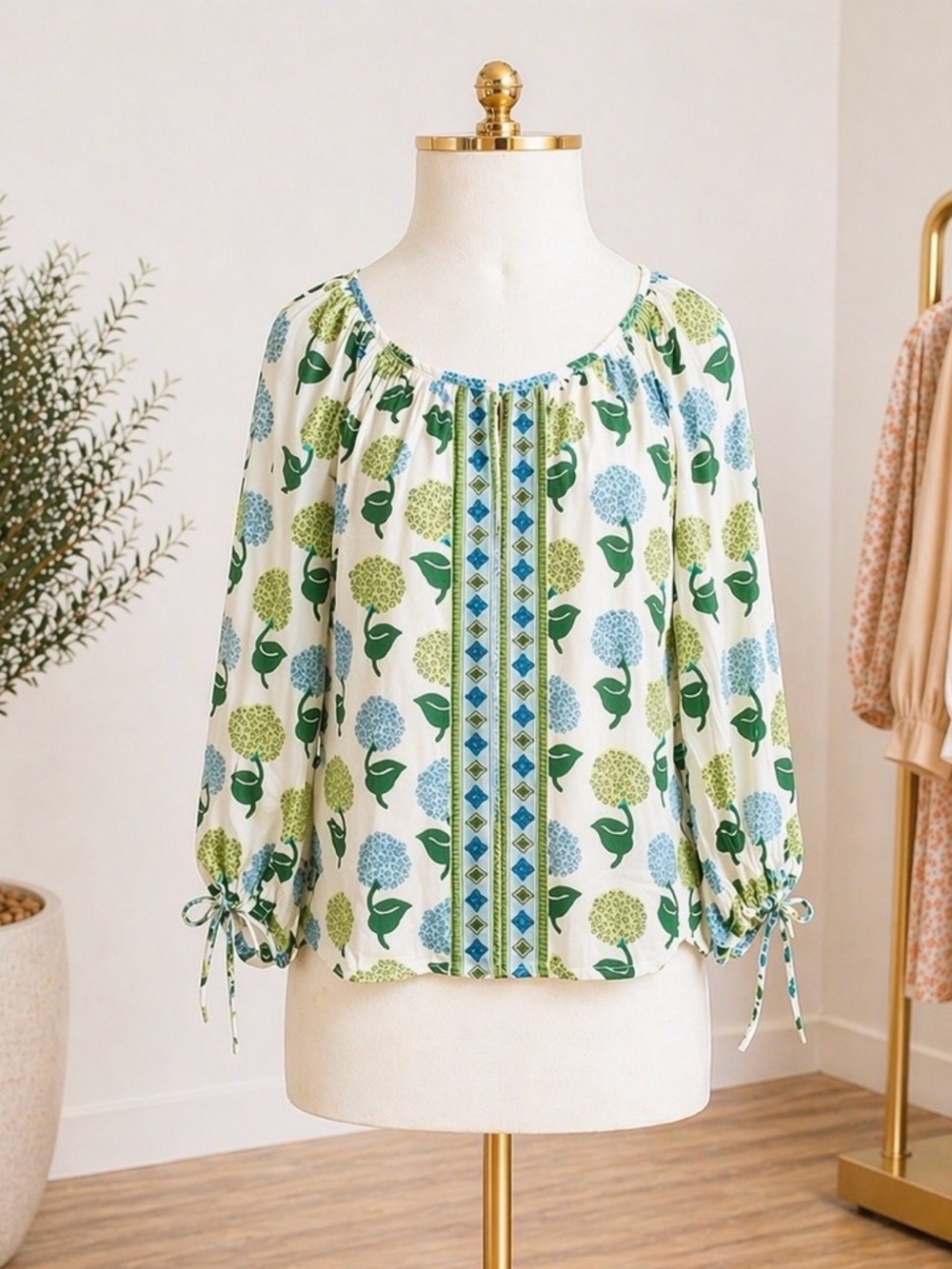 Clara The Label Briar Blouse Blossom Floral Peasant Top M NWT
